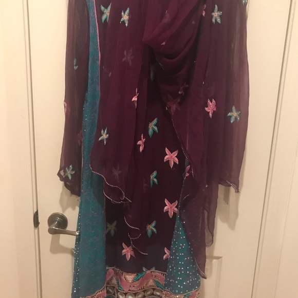 Heavy stone n embroidered Kameez n dupatta M - Picture 7 of 8